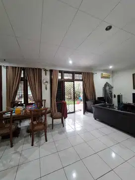 Turun Harga Dijual Rumah Villa Melati Mas - BSD