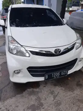 Jual avanza veloz matic 2013