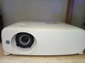 Proyektor panasonic VX-600 XGA