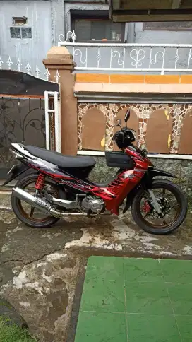 Suzuki Shogun 125 r