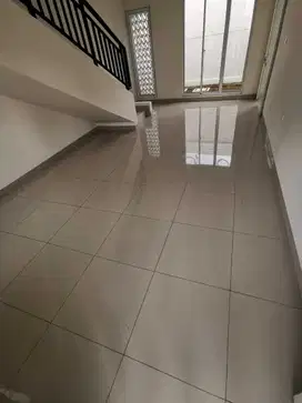 Disewakan Rumah Siap Huni di Amanda Summarecon