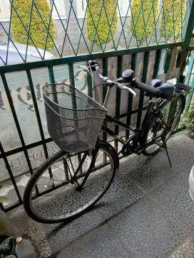 Sepeda wanita merk Poligon Type Siera mulus dan original
