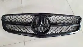 Grill Mercedes Benz W204 C36 AMG Black Taiwan