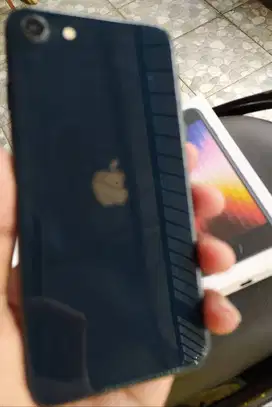iPhone SE 128GB 2022 (3RD GEN) (INTER BEACUKAI)