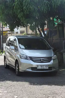 Honda Freed 2010 Tangan pertama nama kakak di BPKB