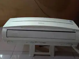 JUAL CEPAT AC 1 PK APA ADANYA UDA LAMA GA DIPAKE