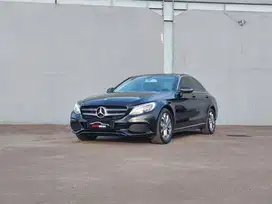 Mercedes Benz Mercy C200 C 200 (W205) Avantgarde 2016 pemakaian 2017