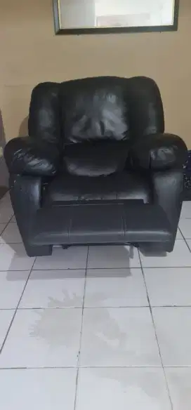 Sofa recliner bekas