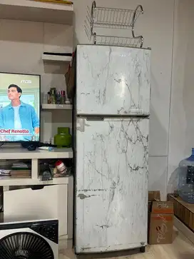 KULKAS TOSHIBA NOMINUS