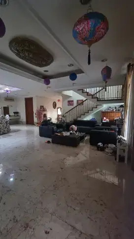 Dijual Rumah Hook Mewah 2,5 Lantai di Puri Indah, Jakarta Barat