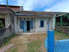 Dijual Tanah Bonus Bangunan Lama di Metland Cileungsi, LT 72m², SHM