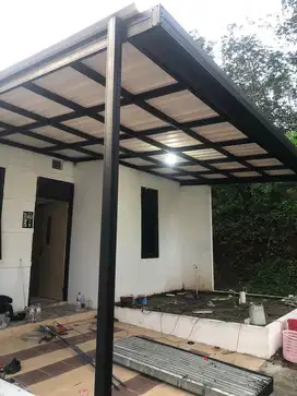 Kanopi baja ringan