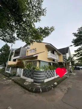 Dijual Rumah di Hoek New Grand Cirendeu Ciputat