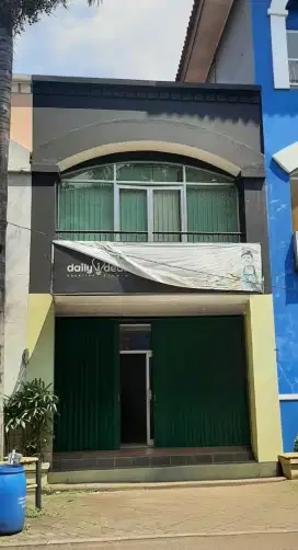 Ruko murah terawat di MIM dekat pintu masuk gerbang Soekarno Hatta