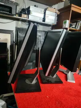 Monitor Dell 24 inch , HDMI , DVI , Port Display , dll