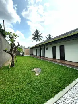 Dijual Rumah ala Villa Halaman Luas dekat Jalan Kaliurang
Gentan