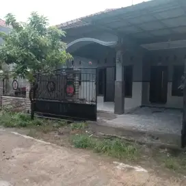 Dikontrakan 1 unit Rumah Tinggal