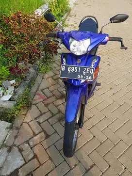 Yamaha vega zr biru