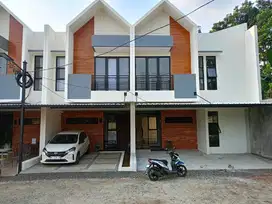 Rumah 2 Lt di BSD Ciater Dekat Toll, Pasar Modern, Rawabuntu, AlAzhar