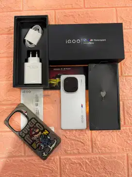Vivo iqoo 12 5G 16/512GB Snapdragon 8 Gen 3 Fullset Mulus Resmi