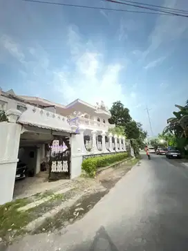 Rumah sangat strategis li gkungan pusat kota mantrijeron