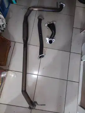 Downpipe, frontpipe, centrepipe plus reson jazz ge8 by YY exhaust