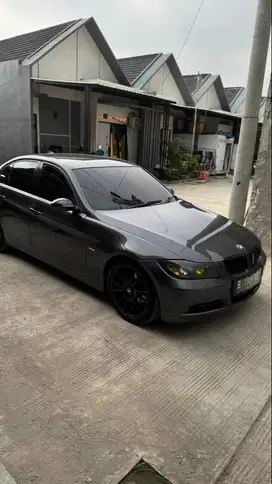 BMW 325i 2005 A/T