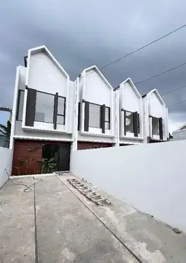 DIJUAL RUMAH JATIASIH SIAP HUNI 2 LANTAI MODERN 800JUTAAN SHM