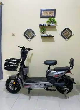 Sepeda Listrik Exotic Tx200 2025