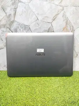 LAPTOP ASUS AMD E1 7010
