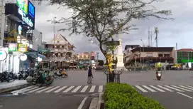 Ruko usaha pinggir jalan raya depan tugu jogja ekslusif premium