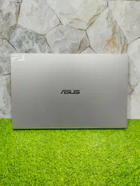 LAPTOP ASUS CORE I3 10110U RAM 4/256 SSD