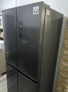 LG Kulkas Multi Door 527 L