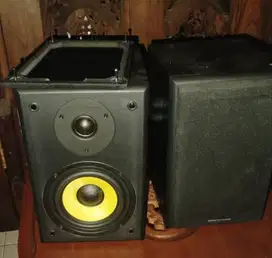Speaker Thonet & Vander Kurbis