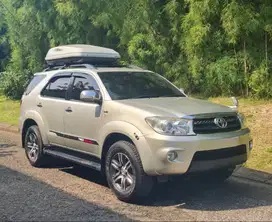 Toyota Fortuner G Diesel 2.5 Tahun 2010 A/T