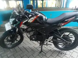 CB150R 2016 Hitam