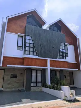 DIJUAL RUMAH BARU MEWAH 2 LANTAI PROMO TEMPAT STRATEGIS (NNP) DEPOK