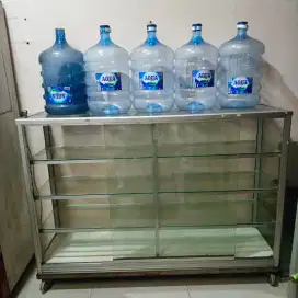 Etalase Kaca Usaha
