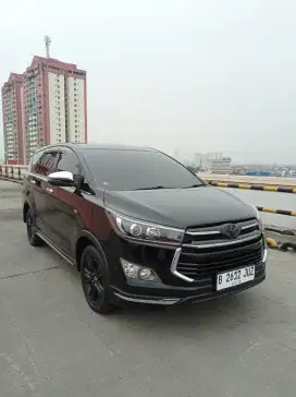 TOYOTA INNOVA VENTURER 2 0 AT 2020