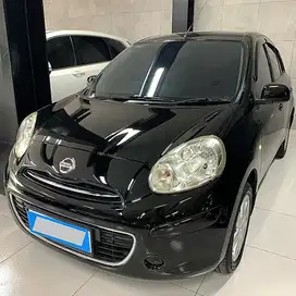 Nissan March XS 2011