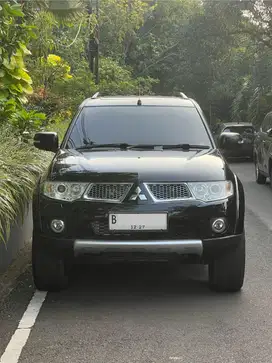 Mitsubishi Pajero Dakar 2.5 Matic AT 2012 Hitam