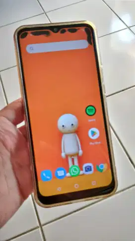 Infinix Hot 8 (4/64) lengkap