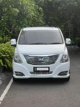 Hyundai H1 Diesel Matic AT 2015 Putih