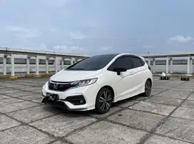LOW KM40RB! JAZZ RS MATIC 2019