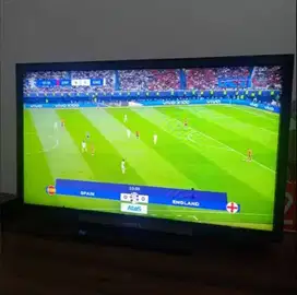 SONY TV BRAVIA LCD 24 INCH *Jarang dipakai fungsi normal