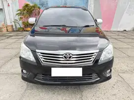 [KM 70Rb] Toyota Innova 2.5 G Diesel AT 2012 Hitam Istimewa
