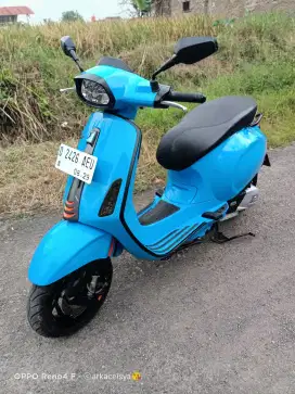 Dijual vespa sprint  S150 iget ABS 2024