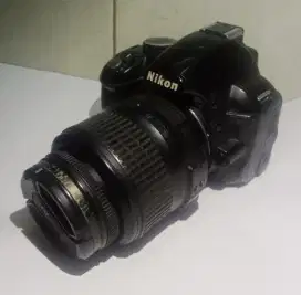 Kamera Nikon D3100
