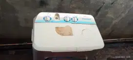 mesin cuci 2 tabung merk Sanyo