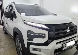 Km4rb! Xpander Cross Premium 2024